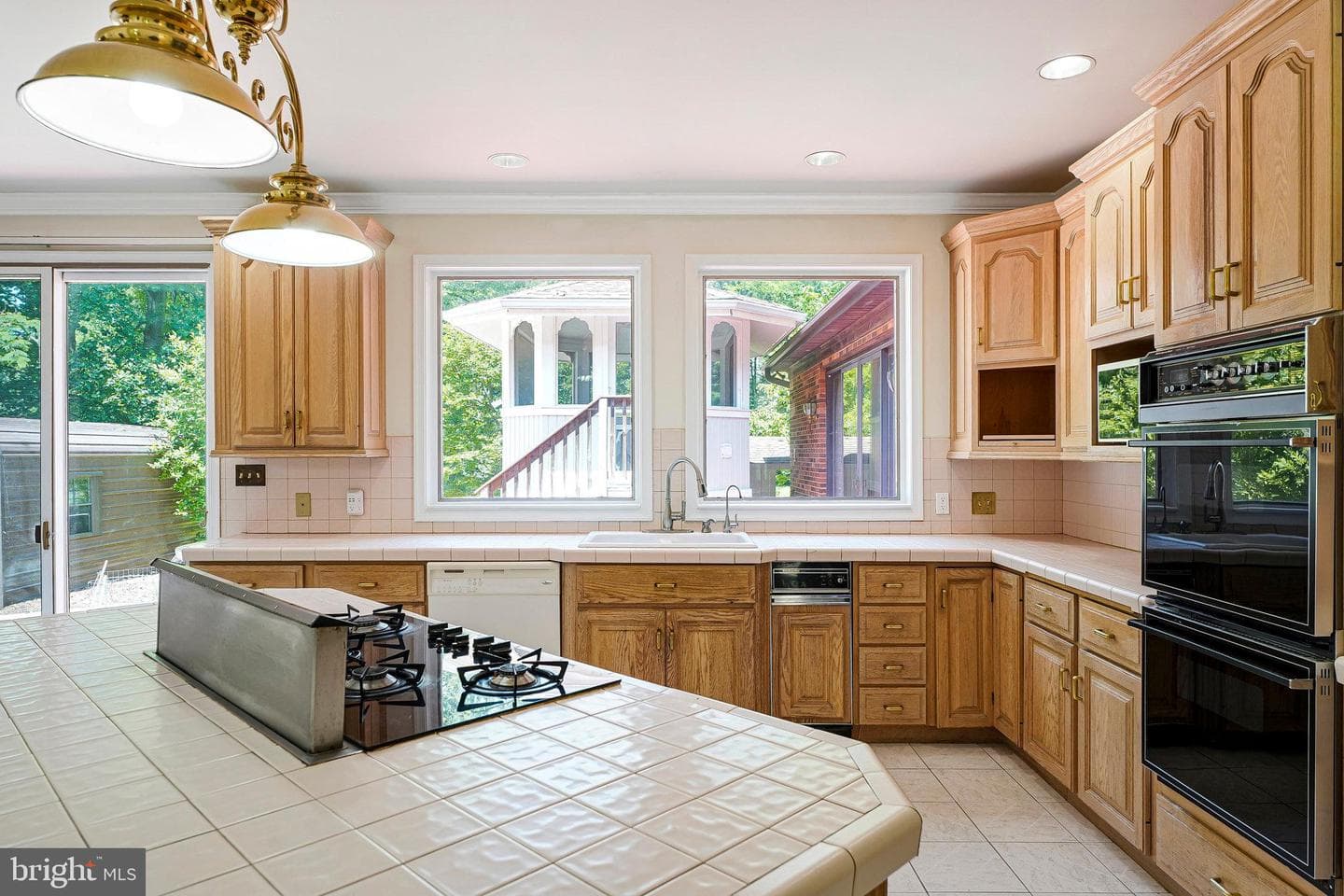 8652 Tuttle Road photo 4
