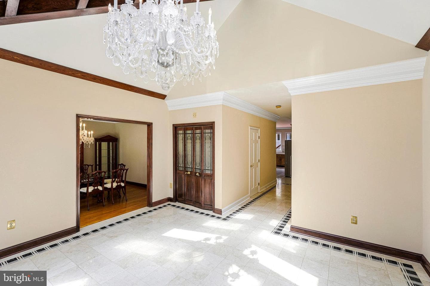 8652 Tuttle Road photo 48