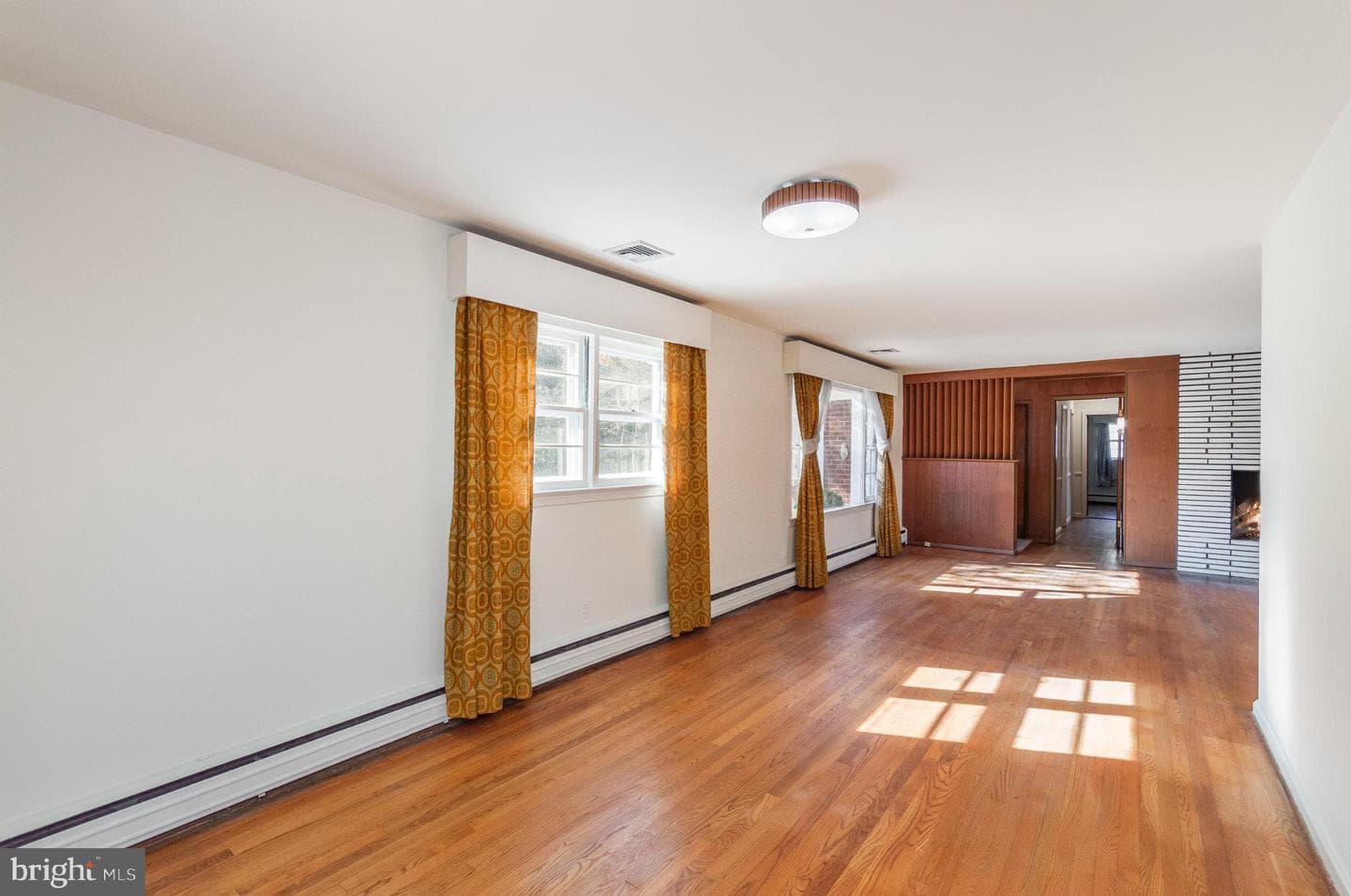 6478 Woodridge Road photo 9