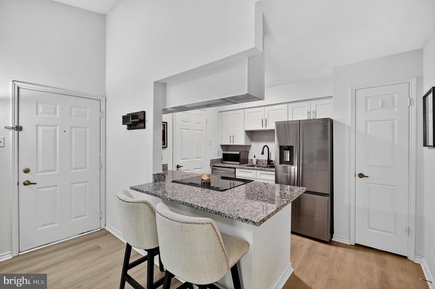1530 Lincoln Way #302 photo 12