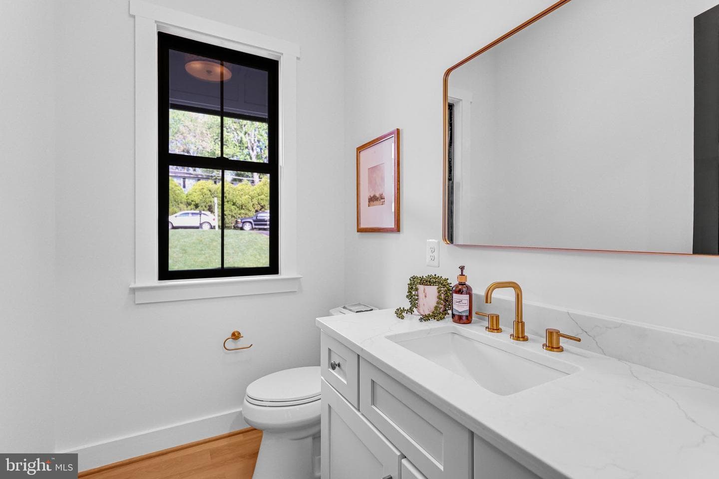 2129 Mckay Street photo 41