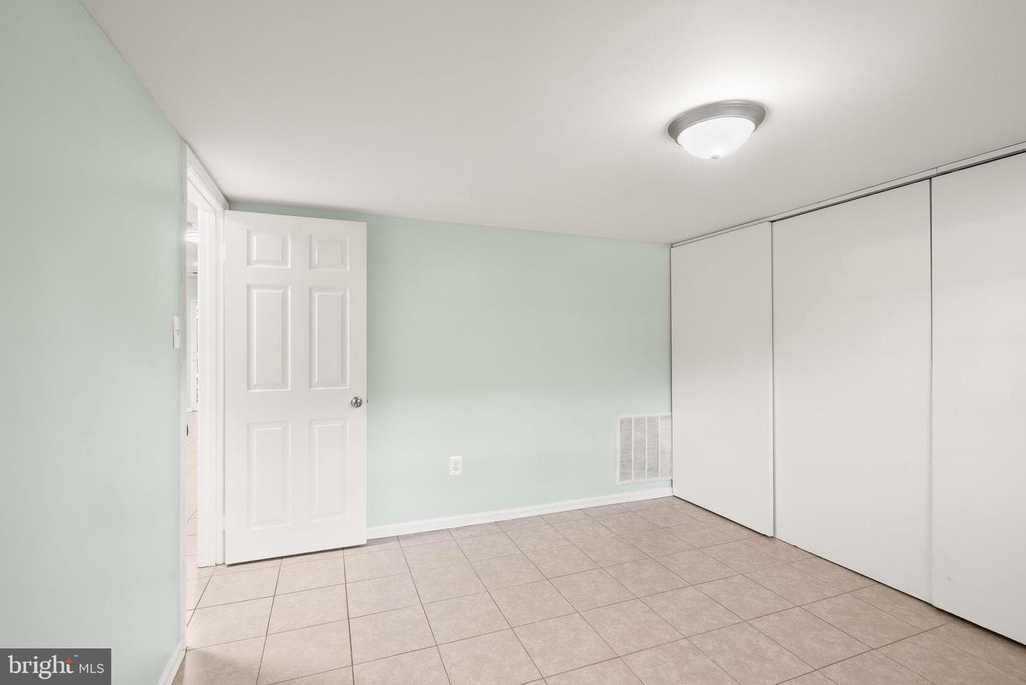 8205 Cedar Landing Court photo 33