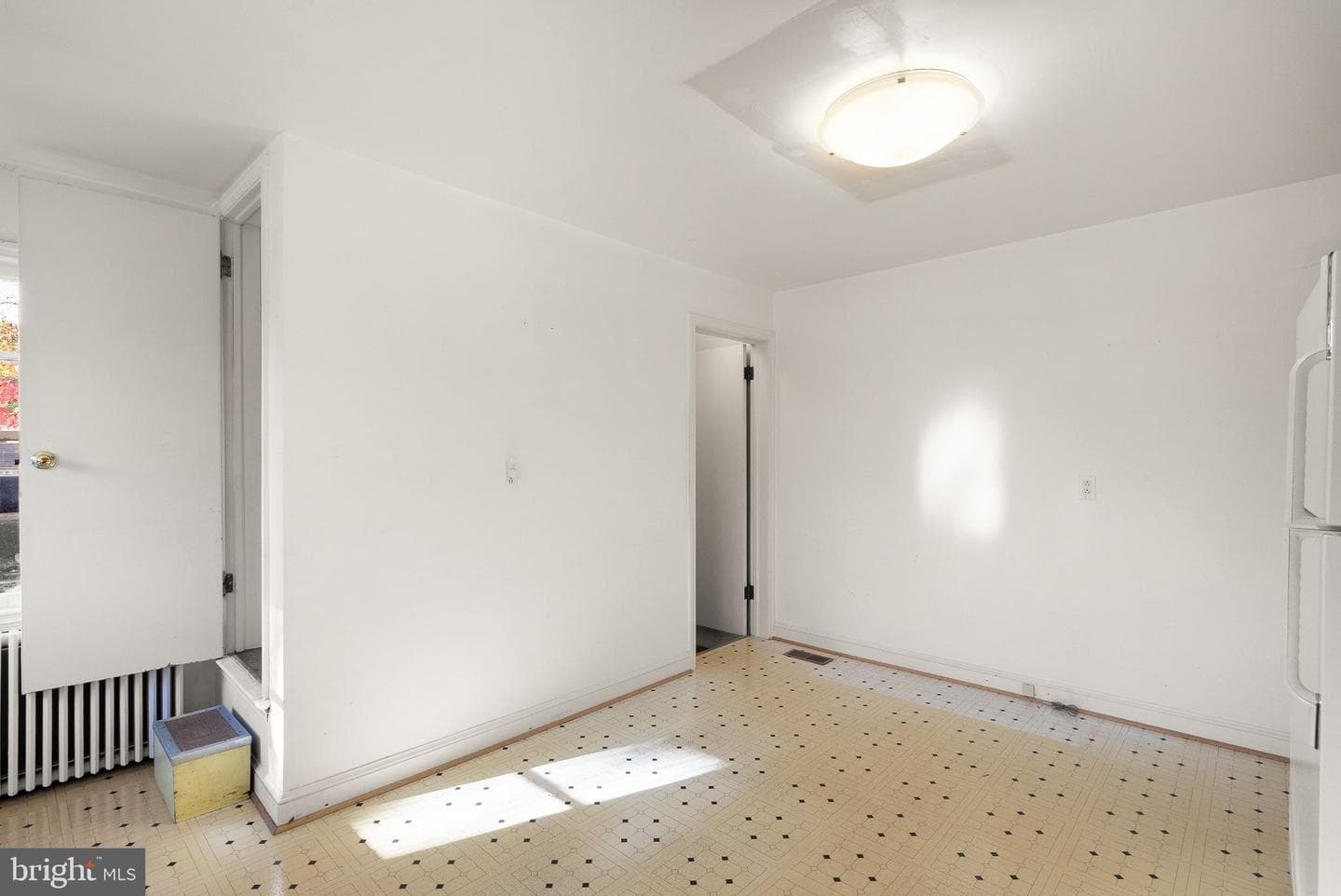 6329 Edgemoor Lane photo 18