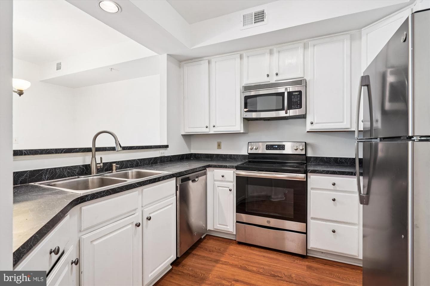 1314 Garden Wall Circle #c photo 10