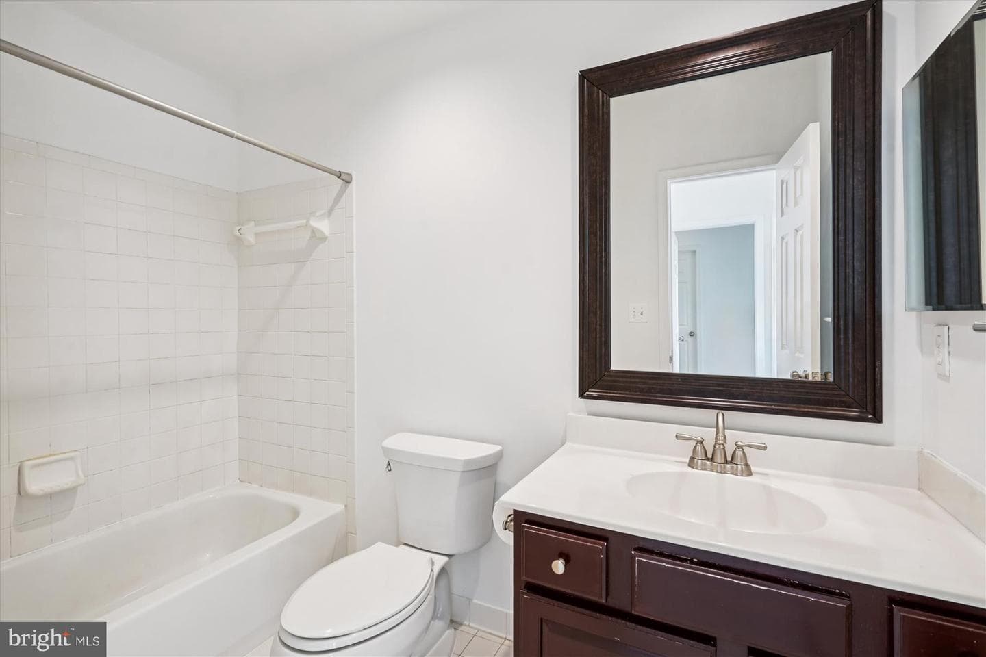 1314 Garden Wall Circle #c photo 17
