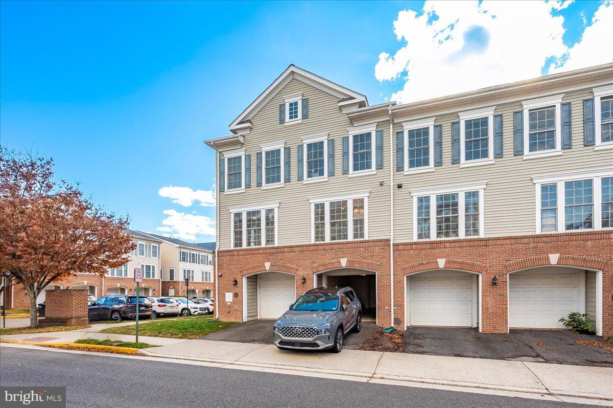 3541 Huntley Manor Lane #79b photo 36