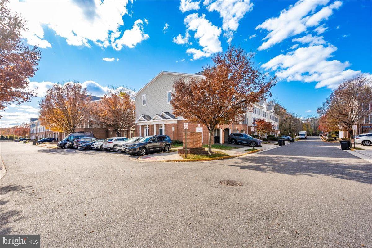 3541 Huntley Manor Lane #79b photo 40