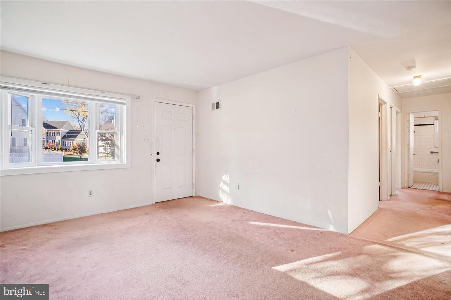 1827 Olmstead Drive photo 3