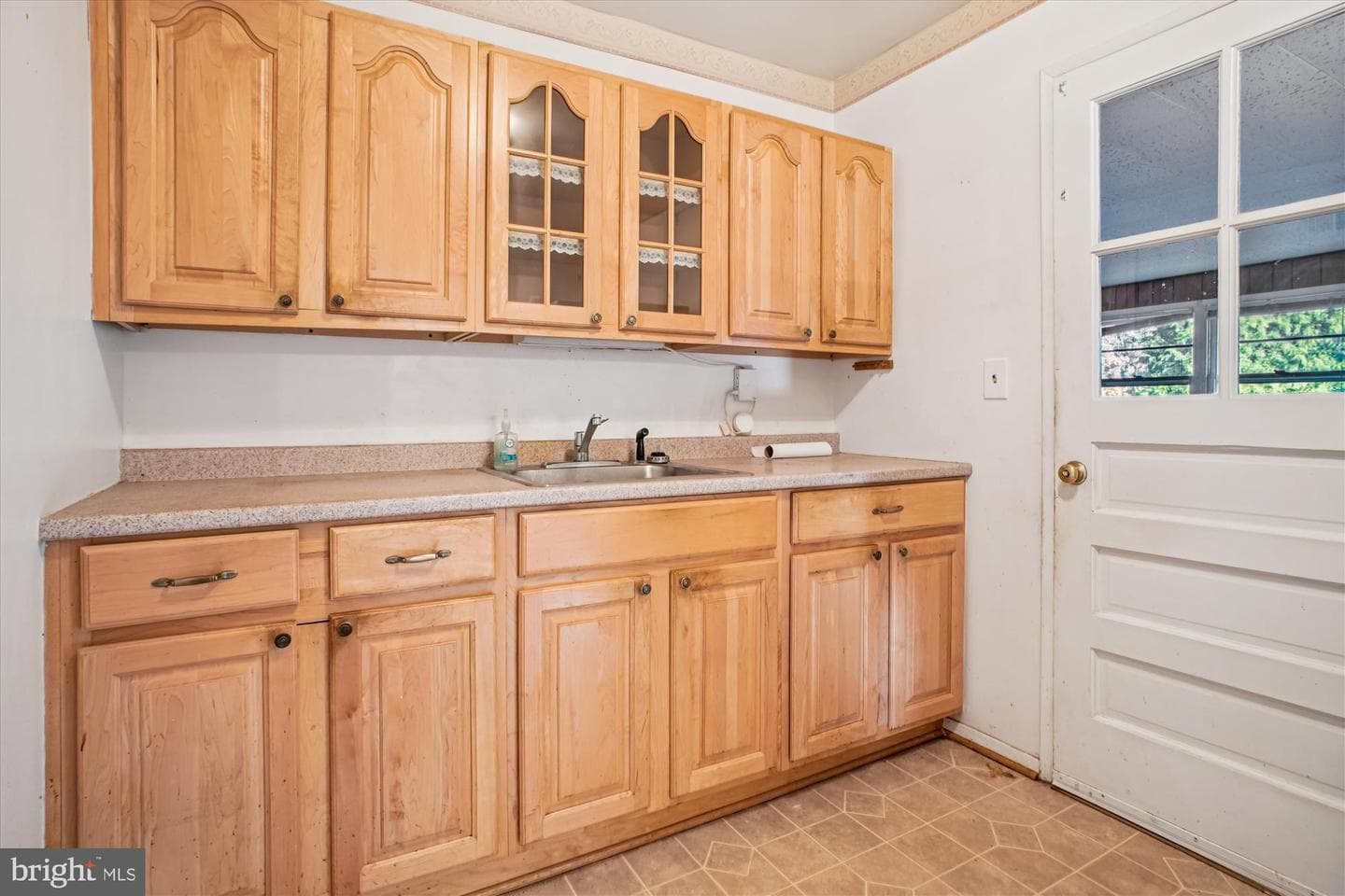 1827 Olmstead Drive photo 7