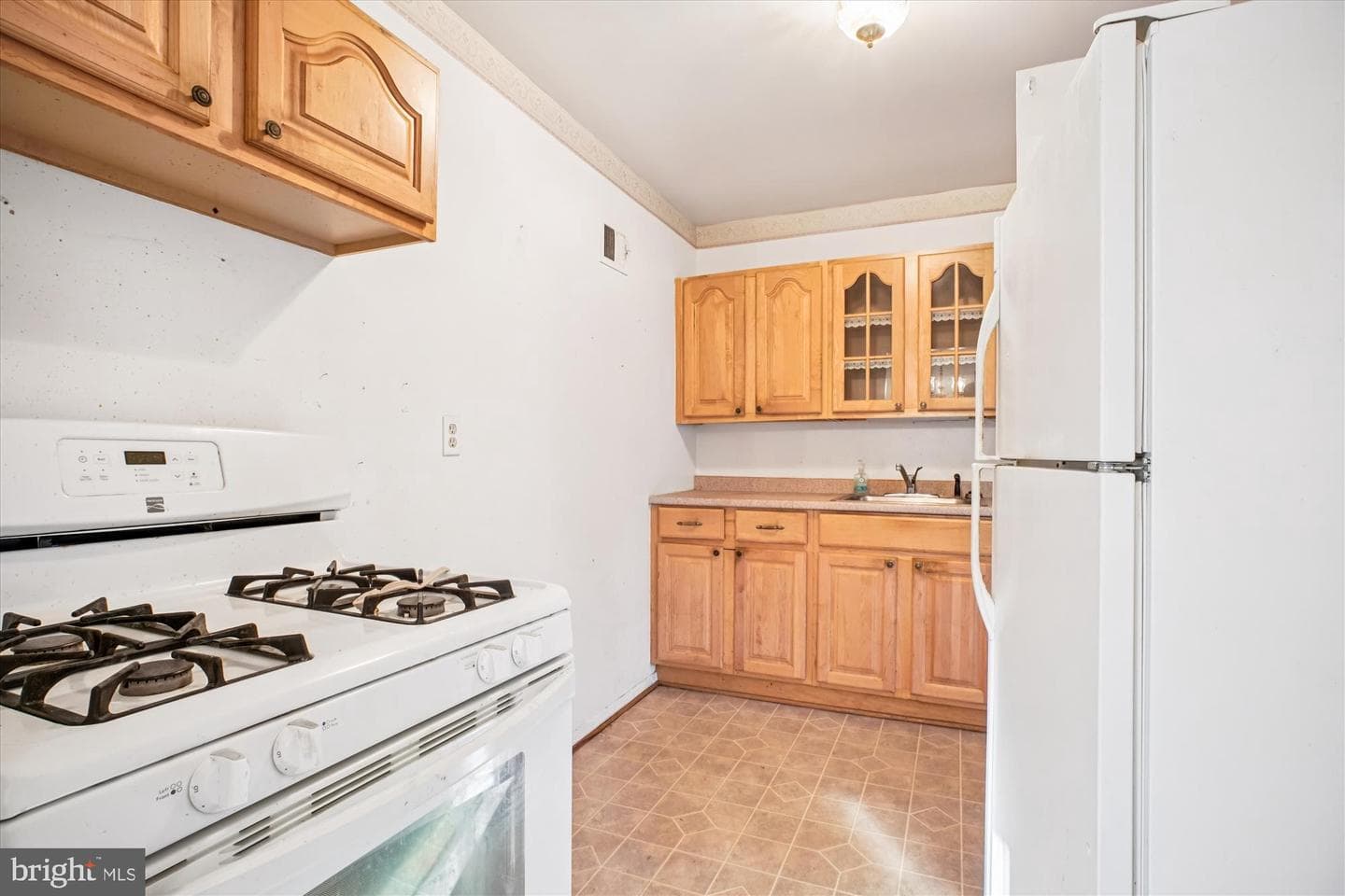 1827 Olmstead Drive photo 8