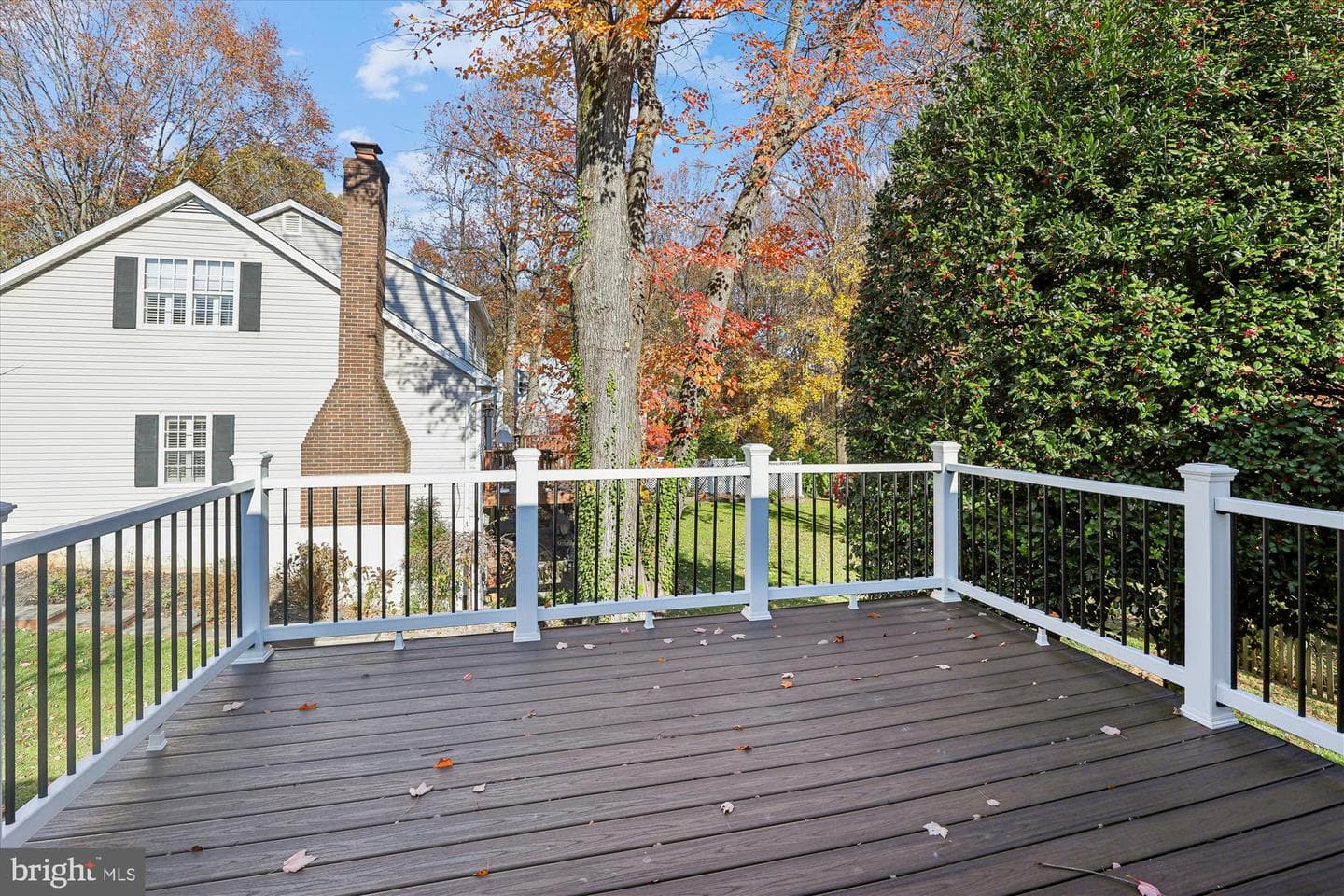 5090 Queens Wood Drive photo 29
