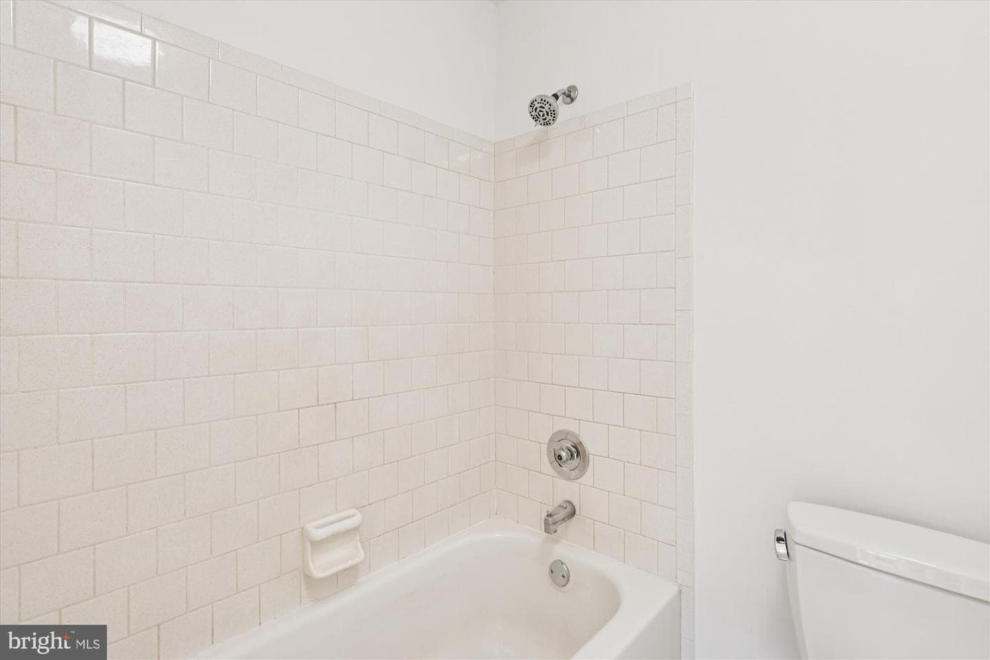5090 Queens Wood Drive photo 36