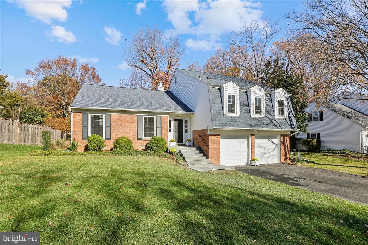 5090 Queens Wood Drive photo 5
