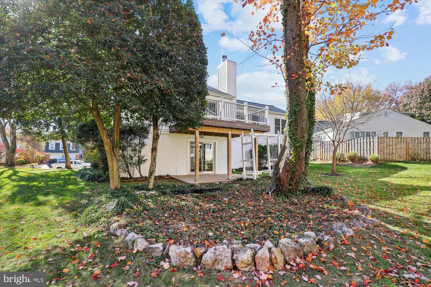 5090 Queens Wood Drive photo 8