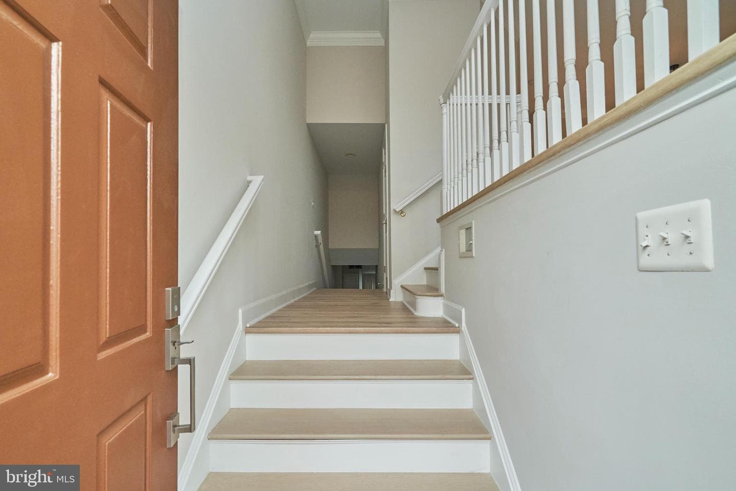 121 Herndon Mill Circle photo 3