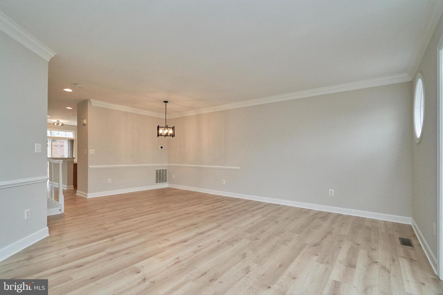121 Herndon Mill Circle photo 4
