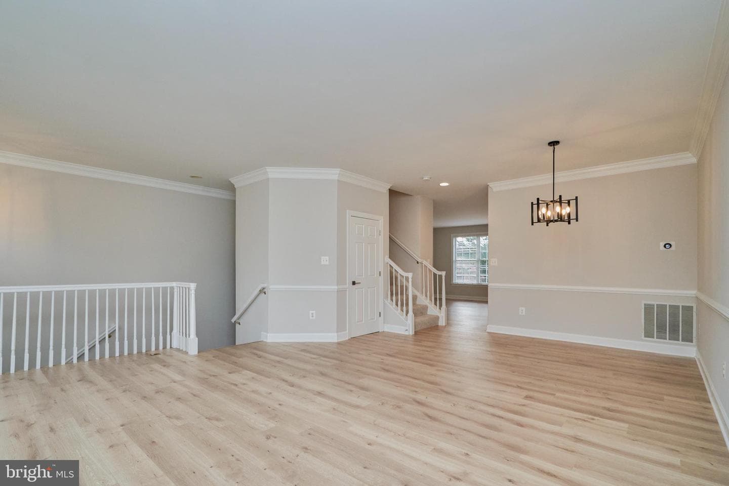 121 Herndon Mill Circle photo 5