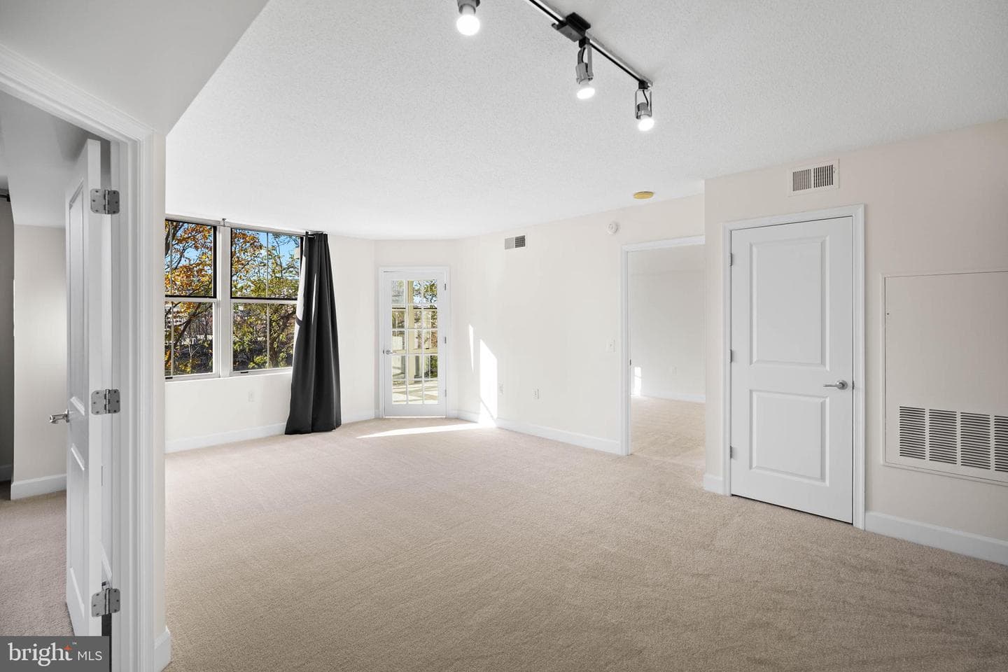 11800 Sunset Hills Road #611 photo 27