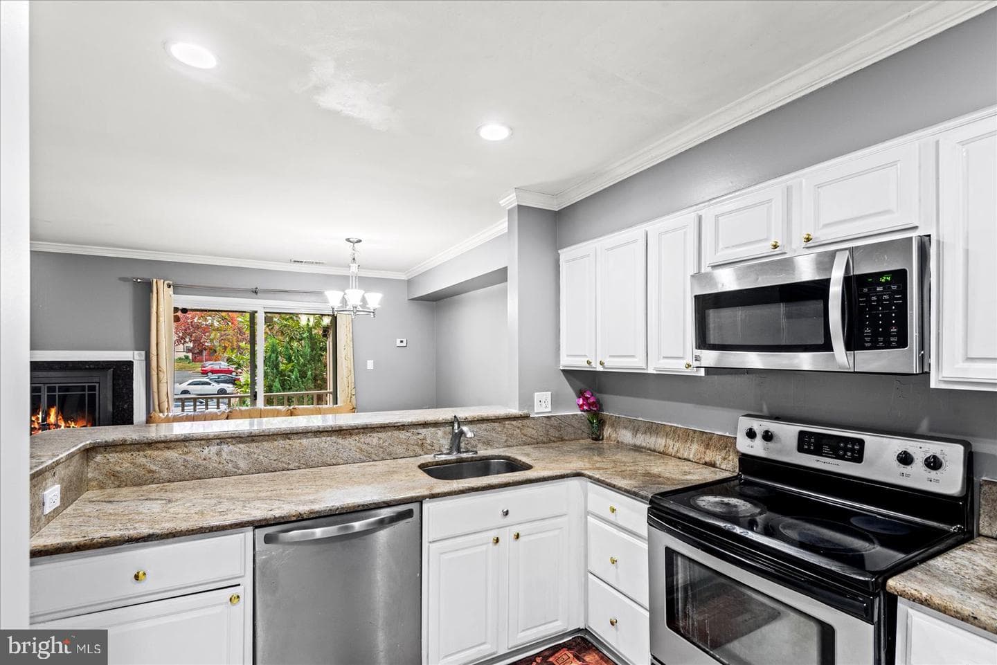 3916 Woodhue Place #8 photo 15