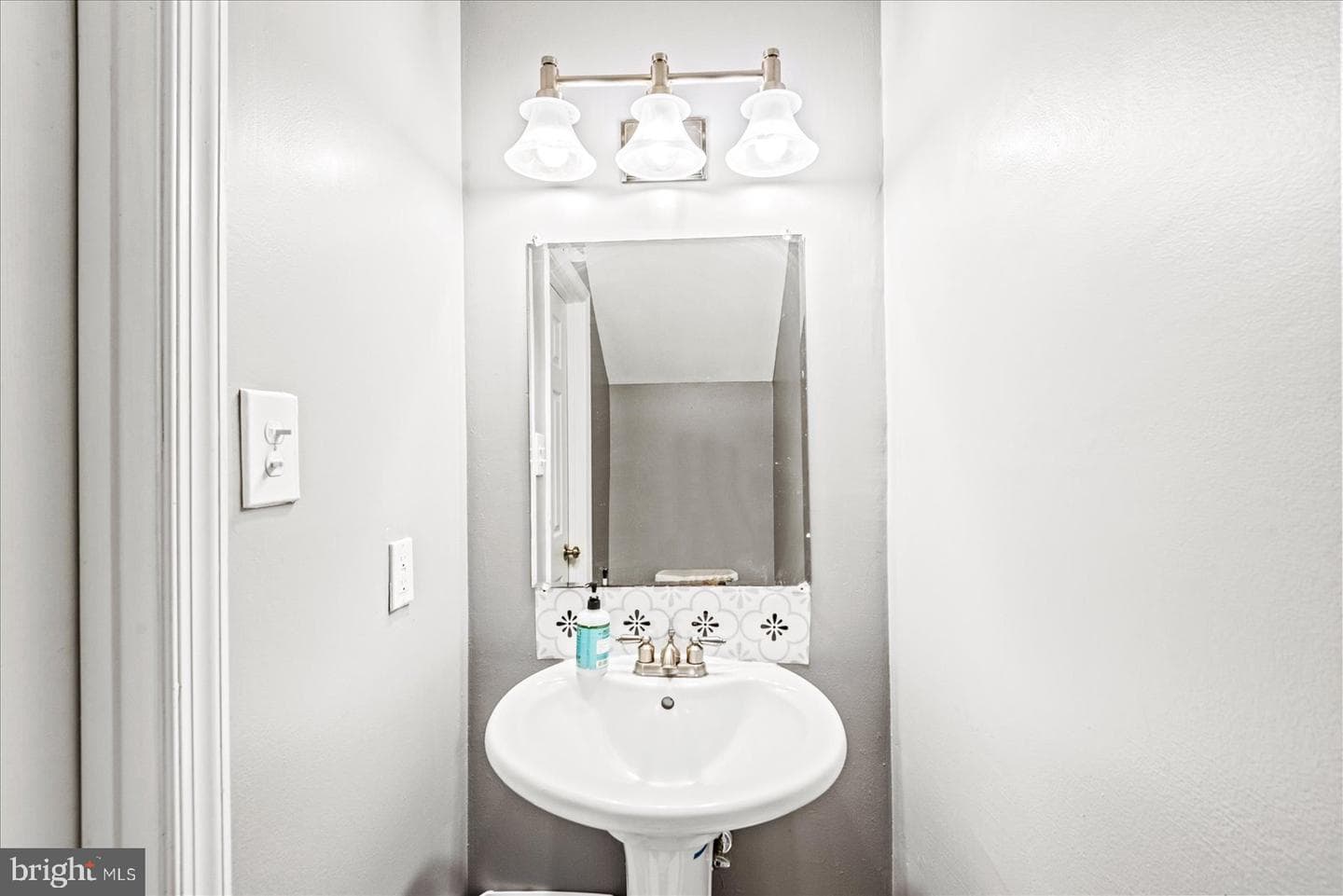 3916 Woodhue Place #8 photo 22