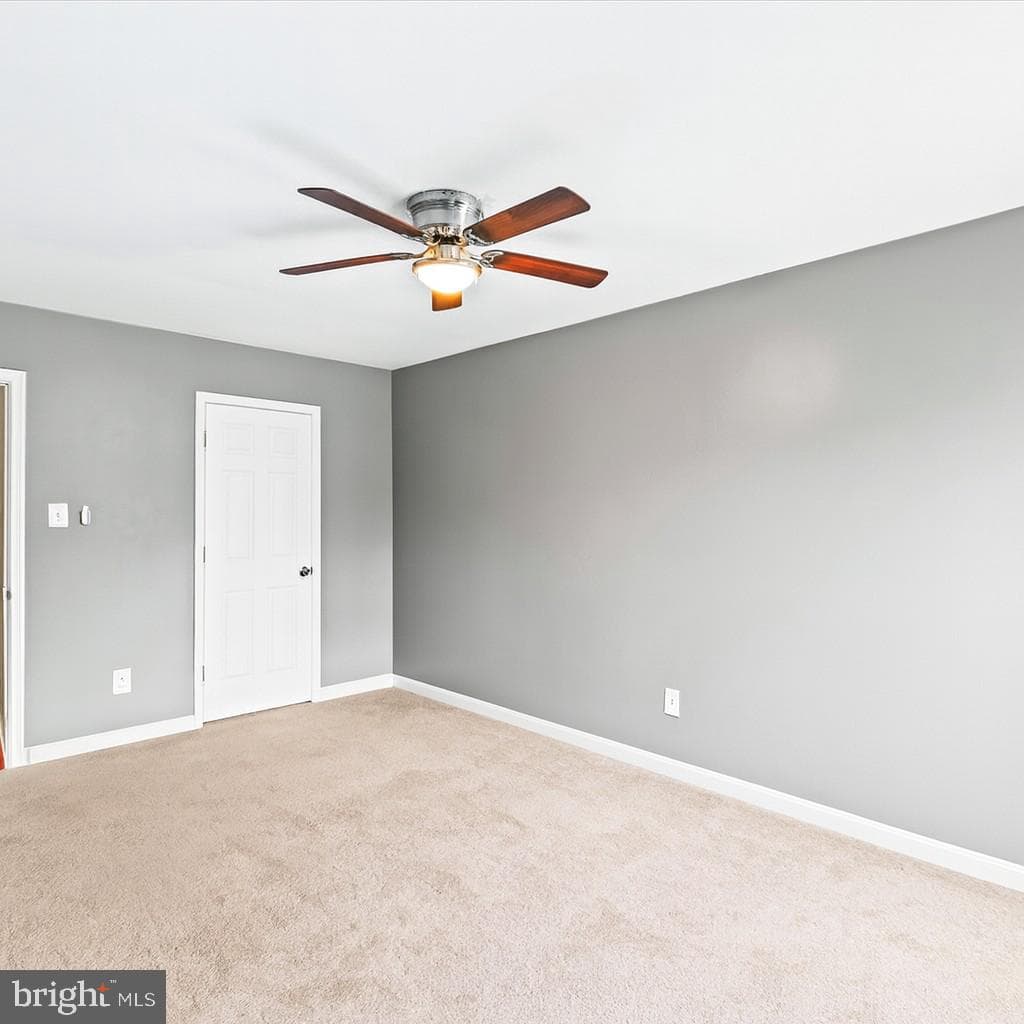 3916 Woodhue Place #8 photo 24