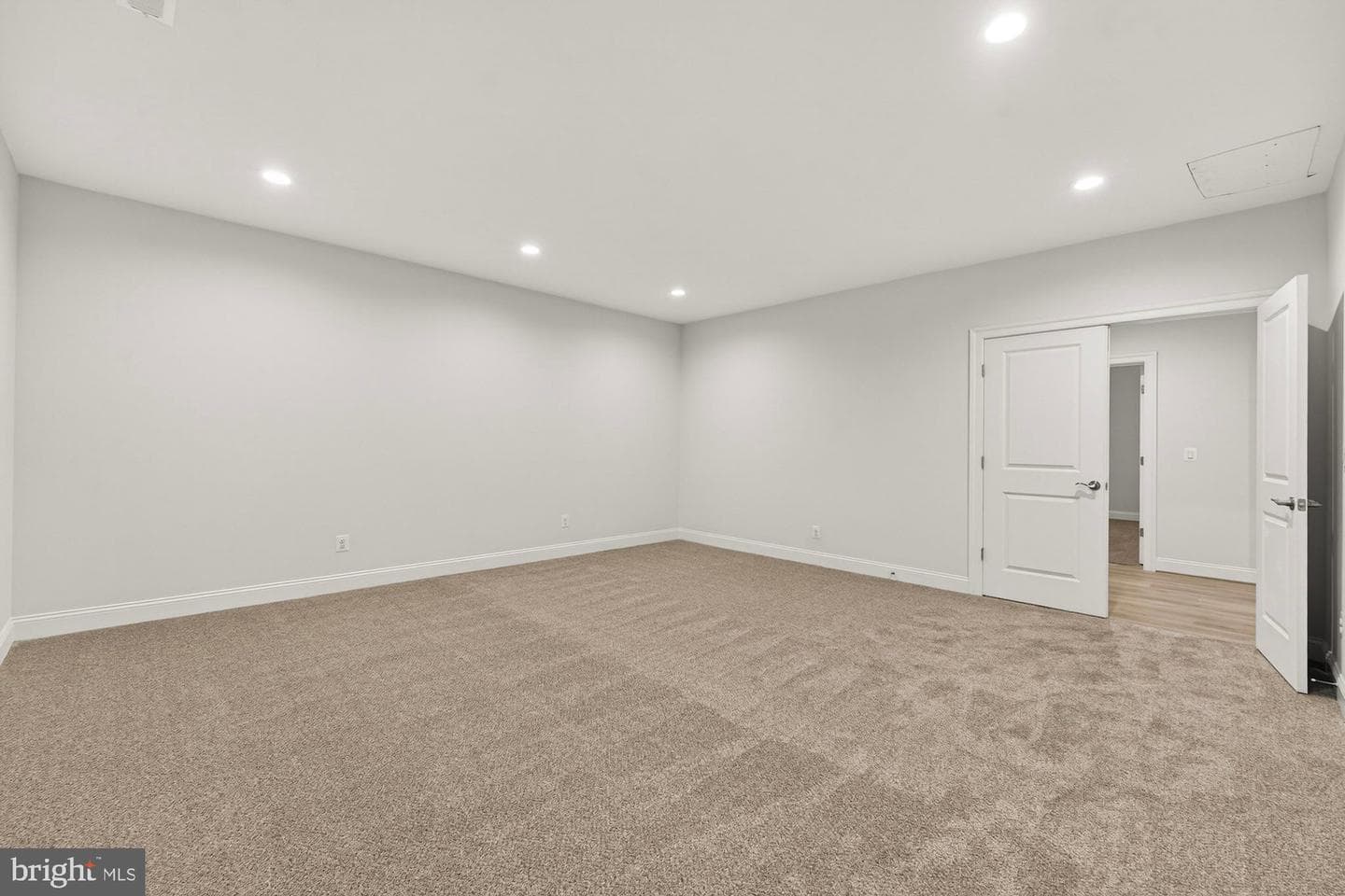 9928 Woodrow Street photo 95