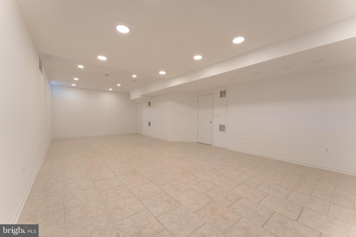 7204 Lyndam Hill Circle photo 43