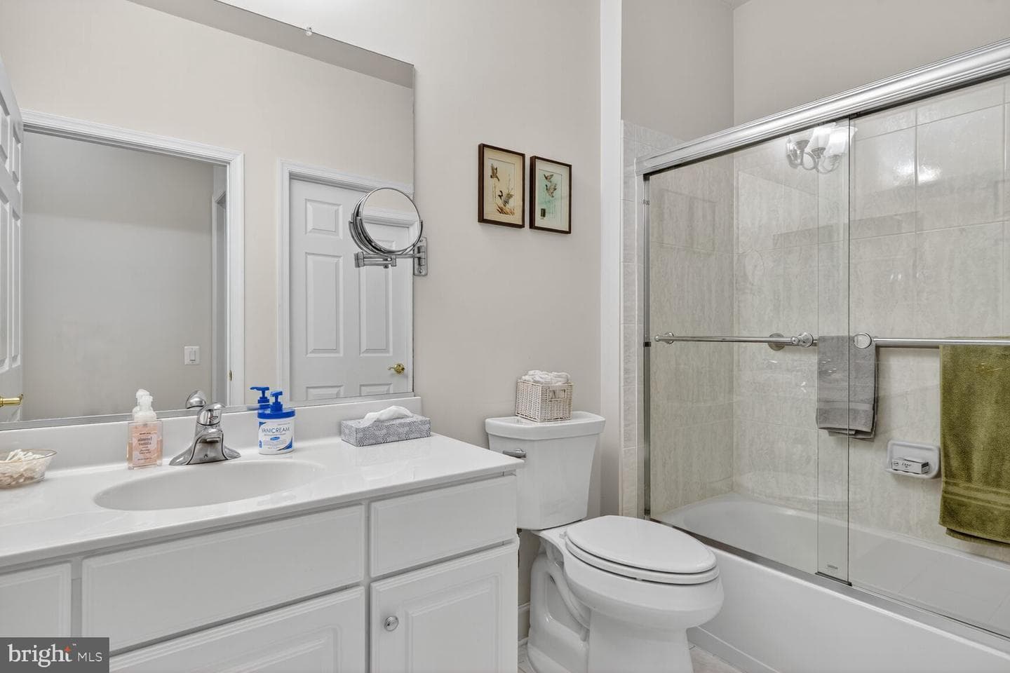 8912 Yellow Daisy Place photo 11