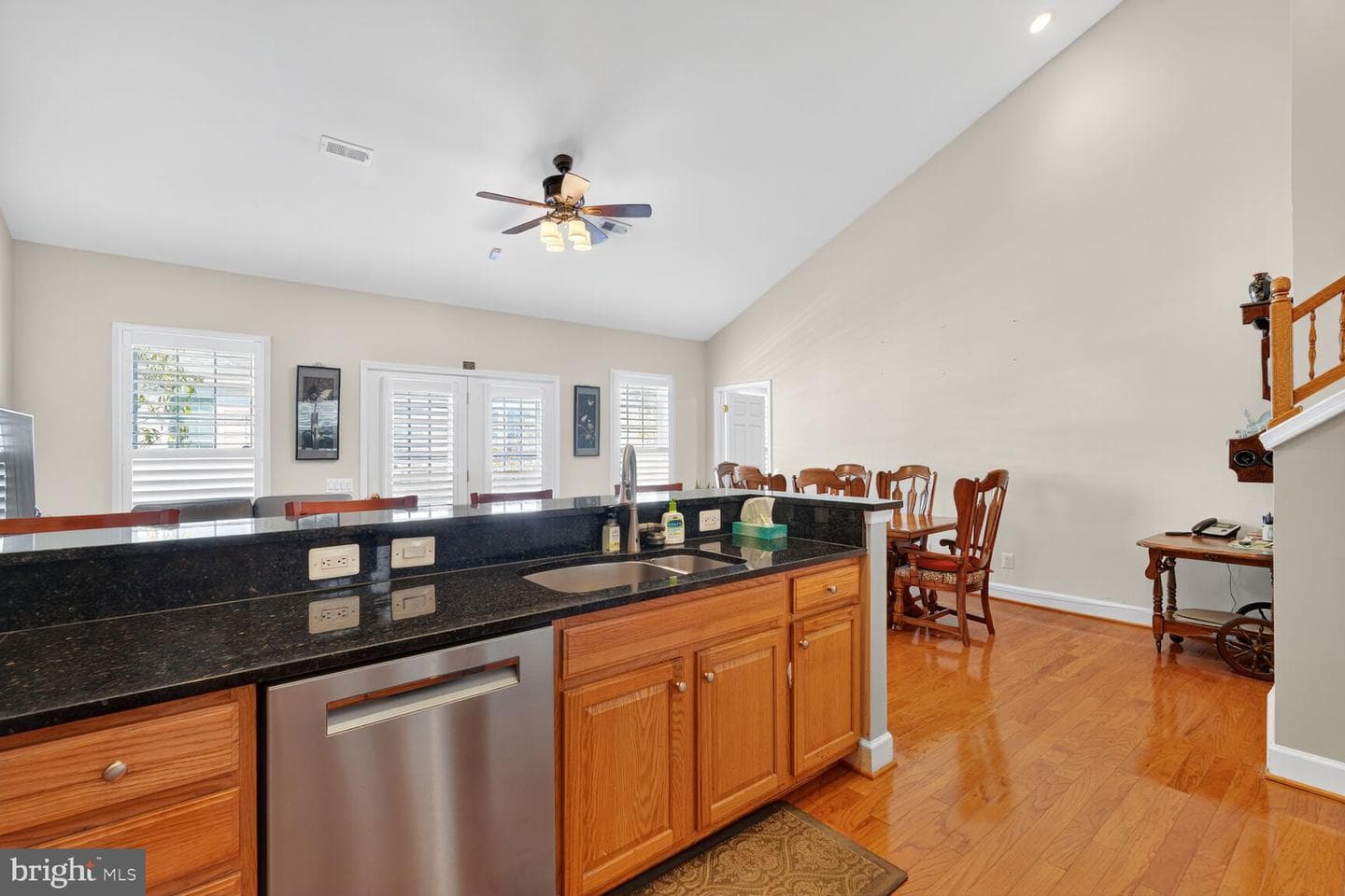 8912 Yellow Daisy Place photo 4