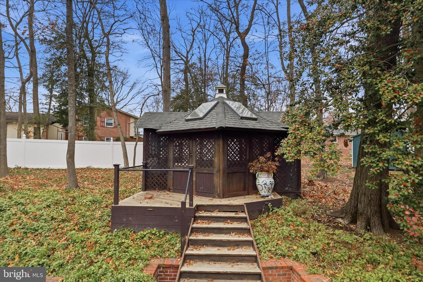 4100 Tidewater Court photo 40