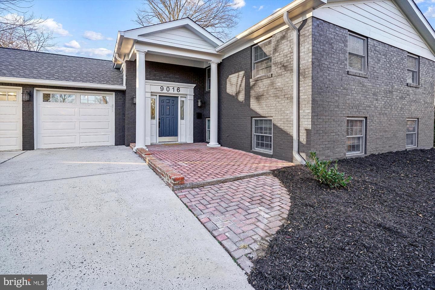 9016 Greylock Street photo 2