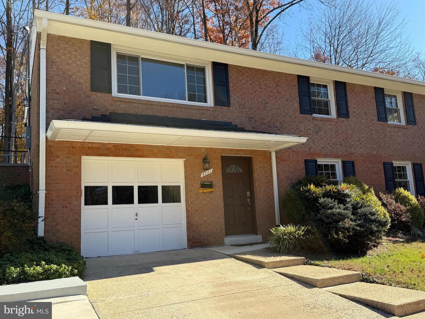 4721 Springbrook Drive photo 10