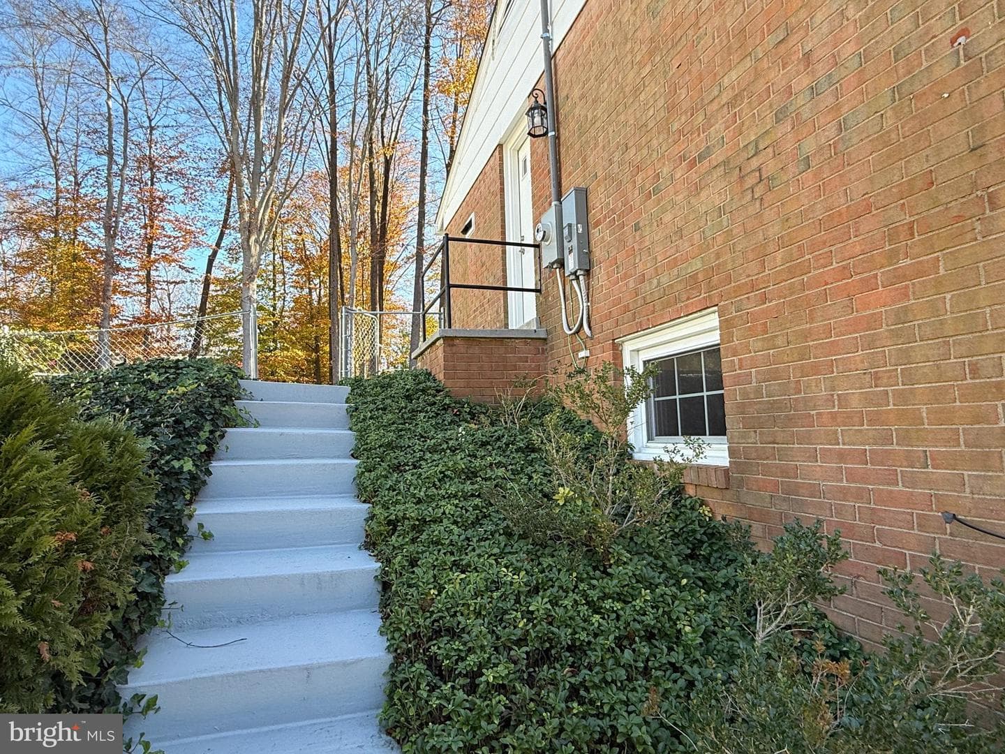 4721 Springbrook Drive photo 12
