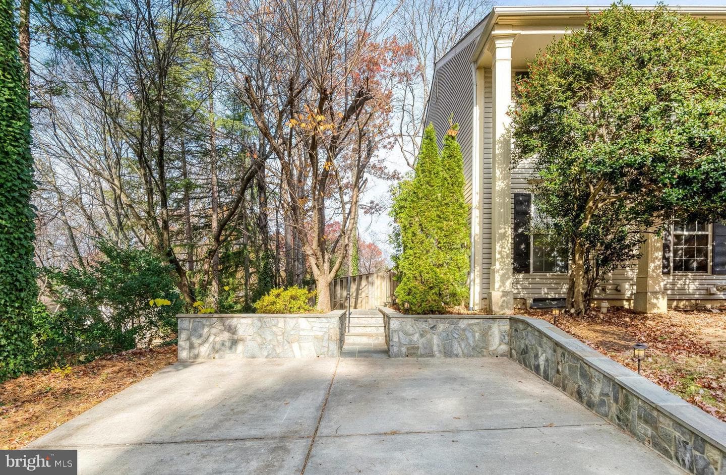 5950 Powells Landing Road photo 37