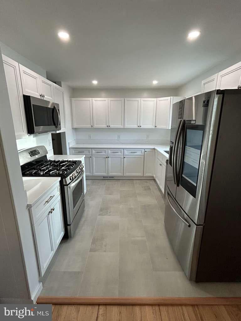 8014 Steadman Street photo 8