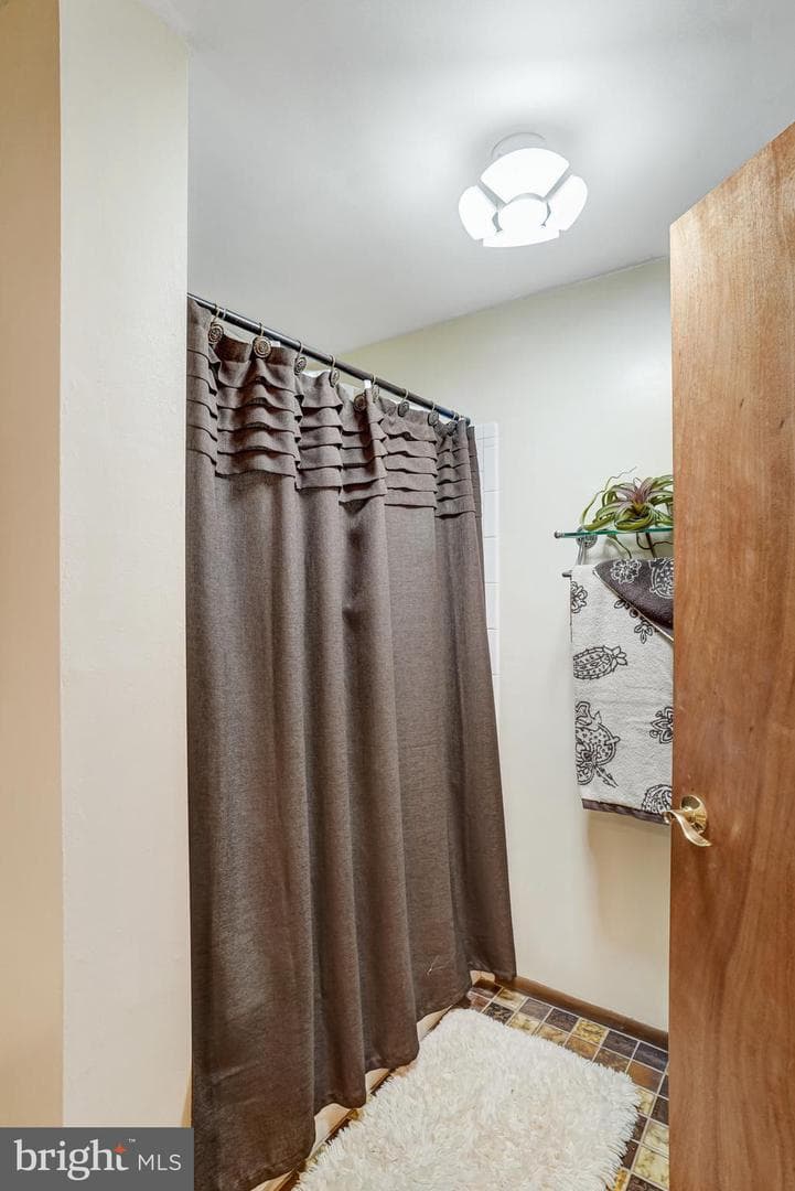 10906 Miller Road photo 52