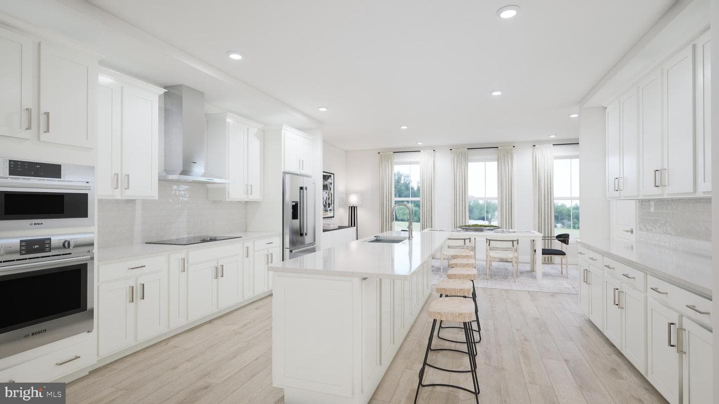 13740 Aviation Place photo 3
