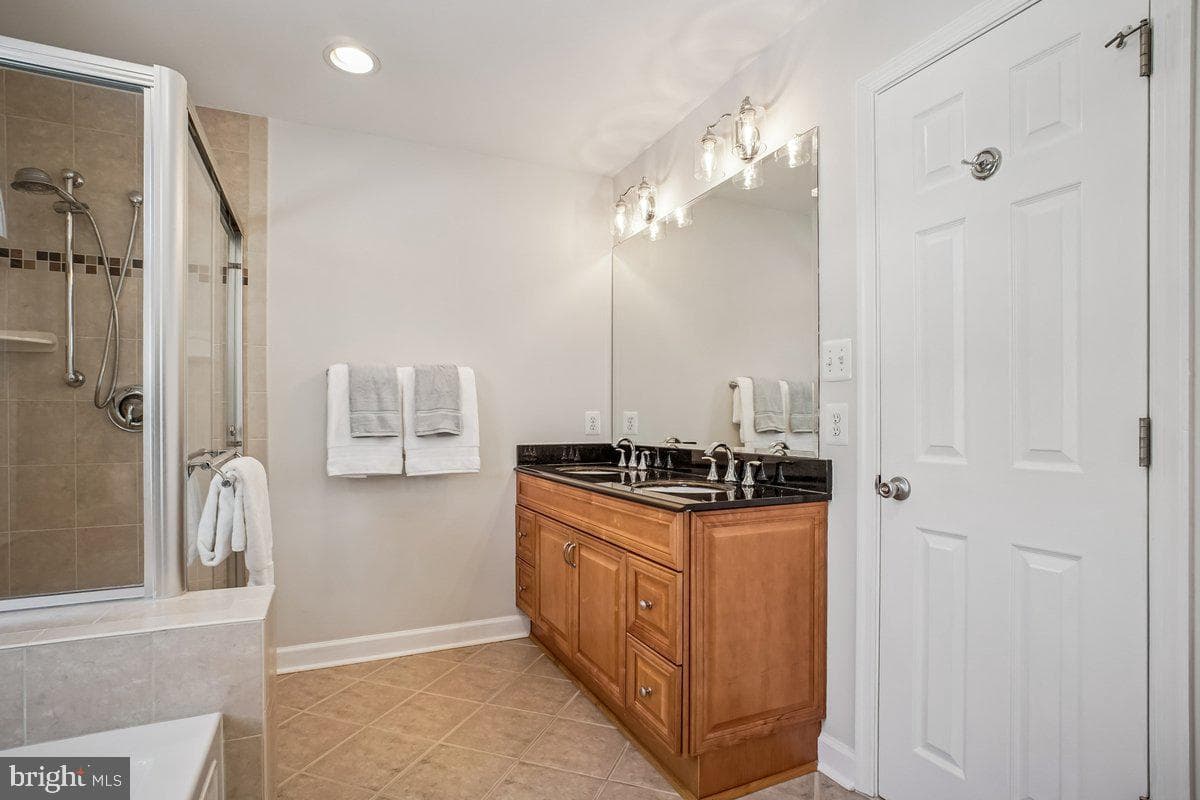 15320 Jordans Journey Drive photo 32