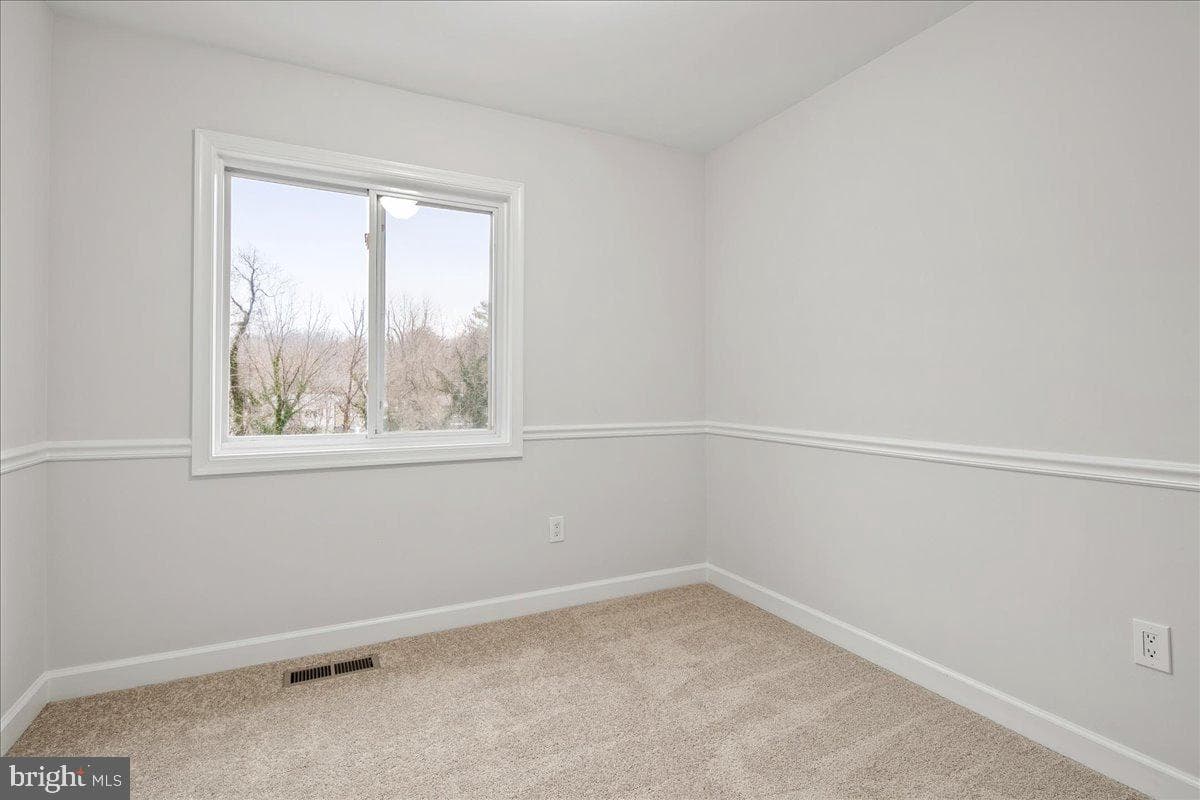 1062 Knight Lane photo 27