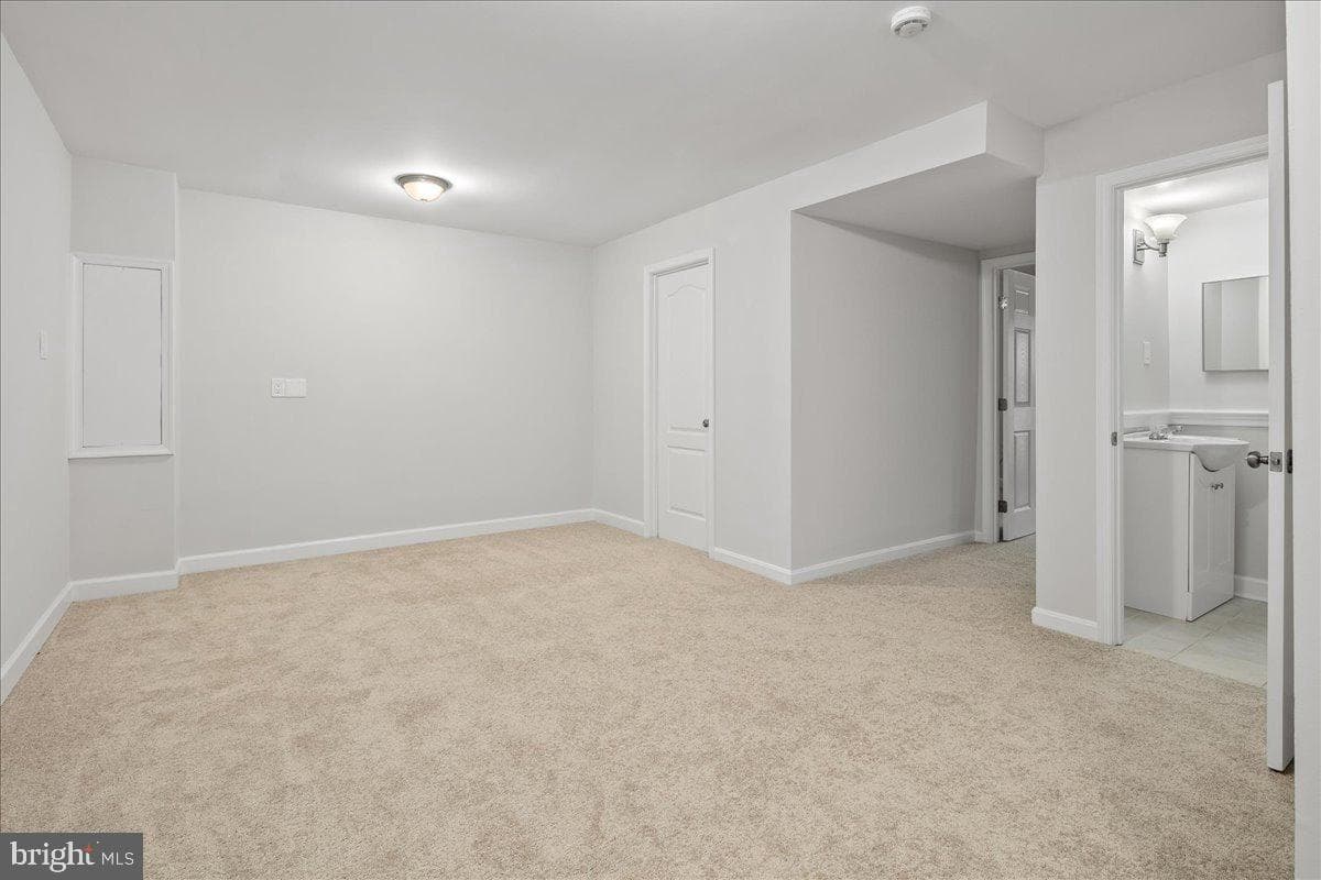 1062 Knight Lane photo 32