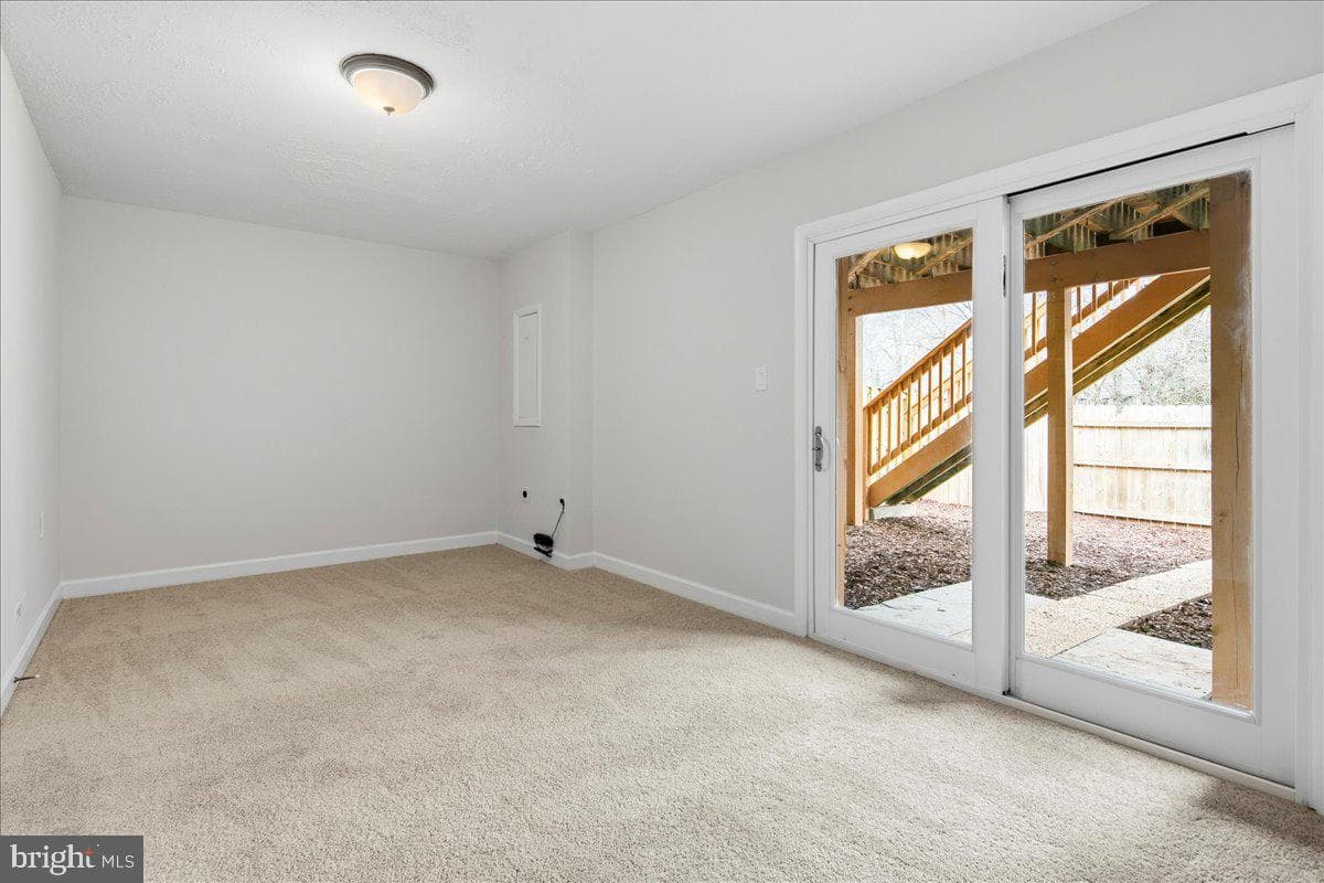 1062 Knight Lane photo 37