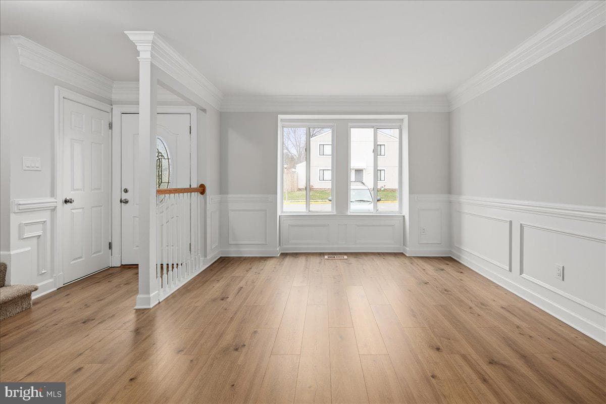 1062 Knight Lane photo 5