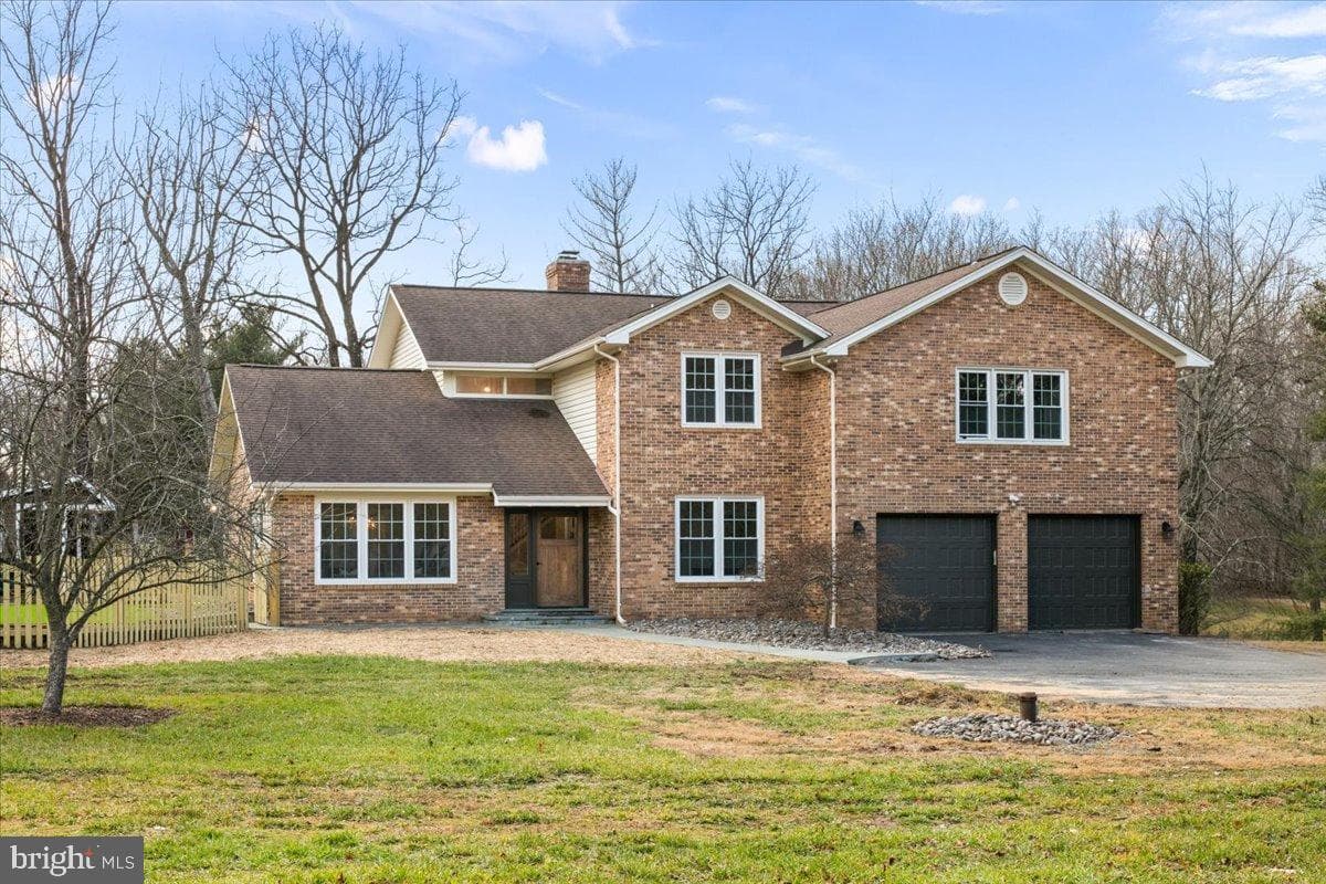 353 Gallop Wood Place, Great Falls