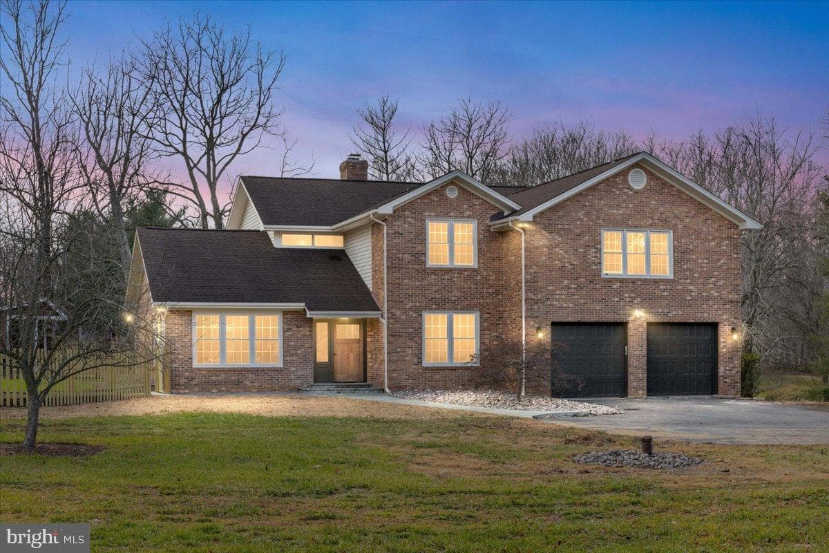 353 Gallop Wood Place photo 4