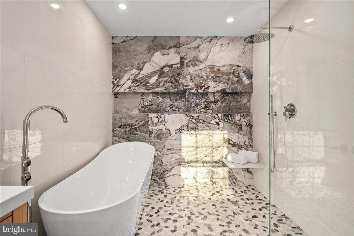 353 Gallop Wood Place photo 49