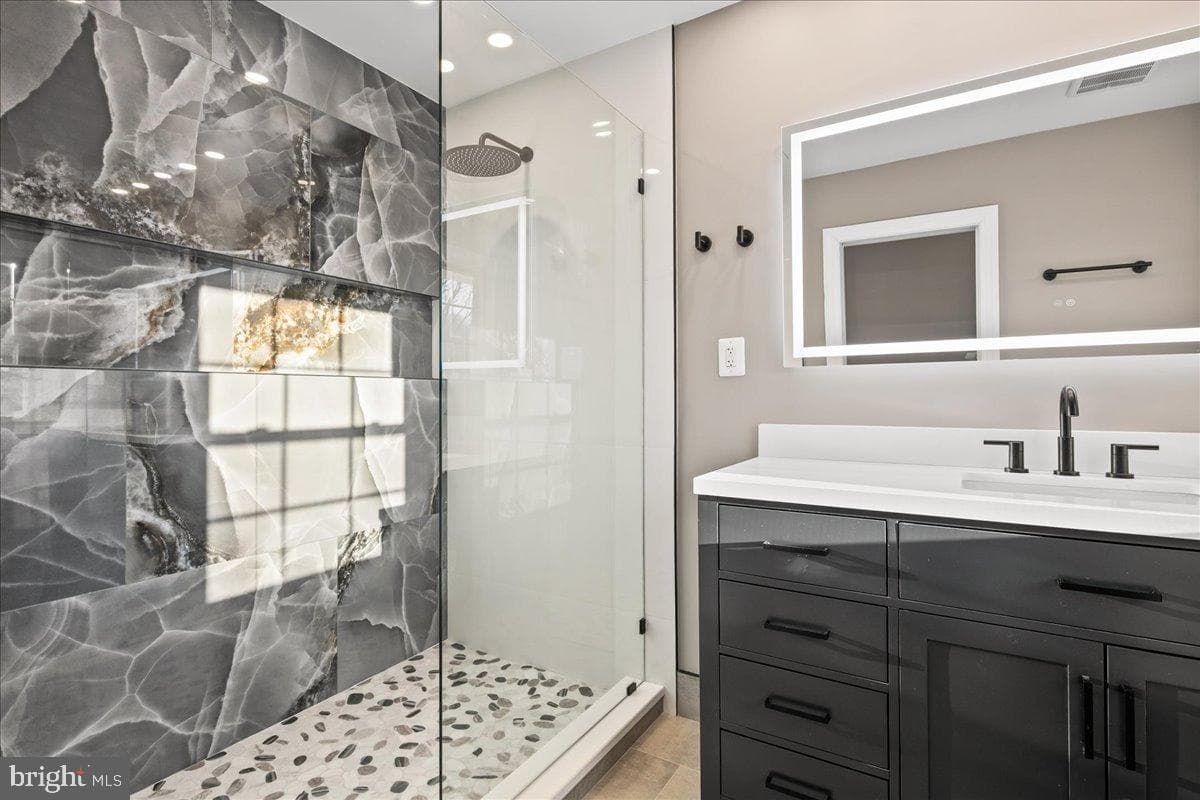 353 Gallop Wood Place photo 66