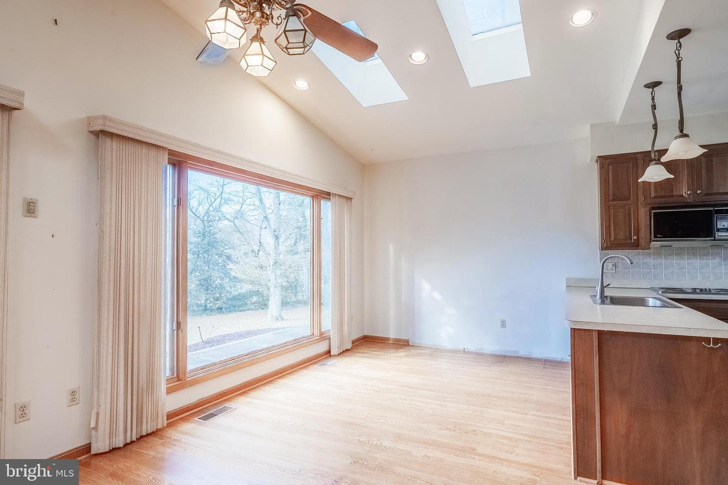 8454 Toll House Road photo 32