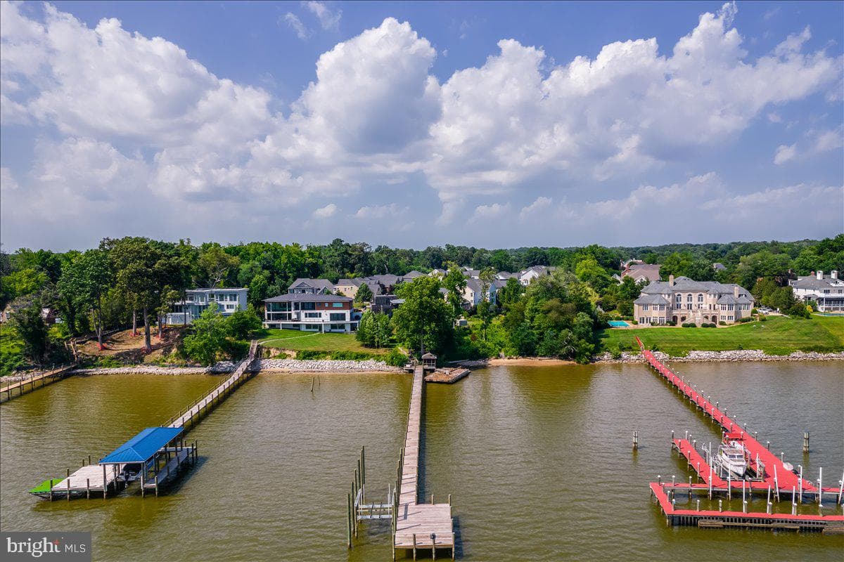9433 Ferry Landing Ct photo 30