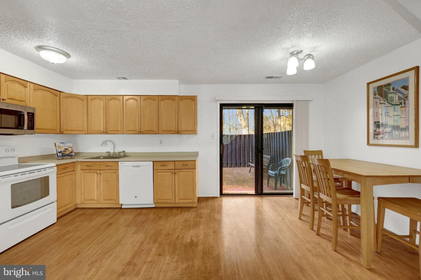 2142 Cartwright Place photo 17
