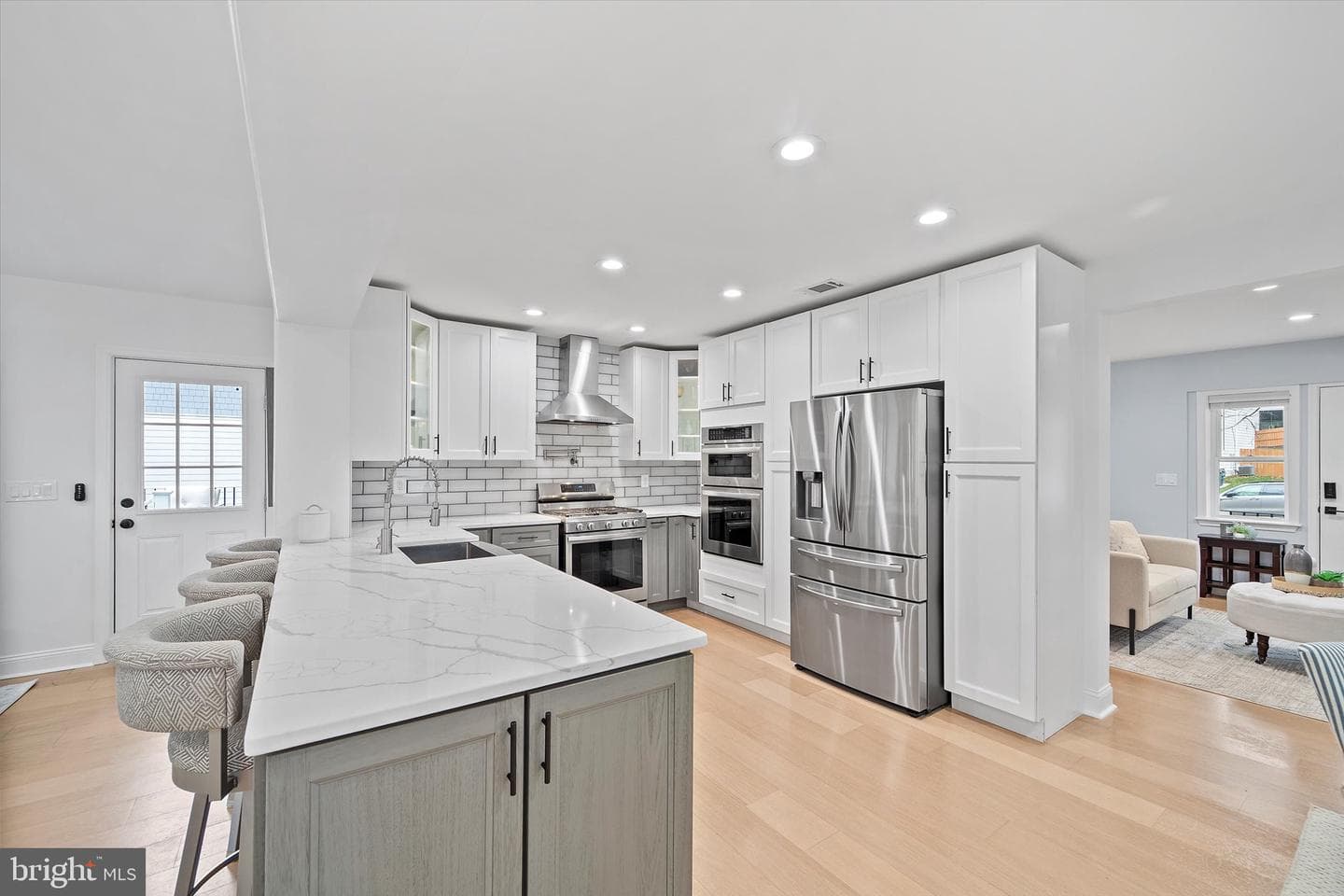 707 Meadow Lane SW photo 10